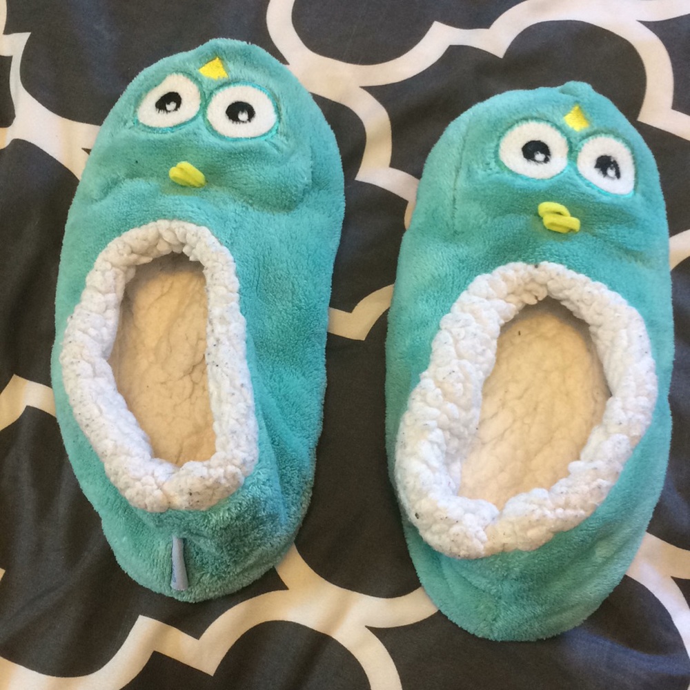 Slippers Slip on Lightly used blue owl slippers